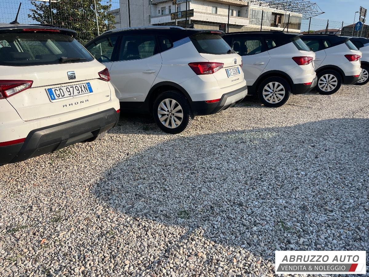 SEAT Arona 1.0 TGI 3 Disponibili