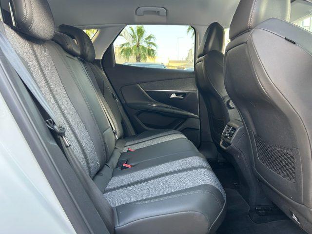 PEUGEOT 3008 1.5 BlueHDi 130 EAT8 Allure