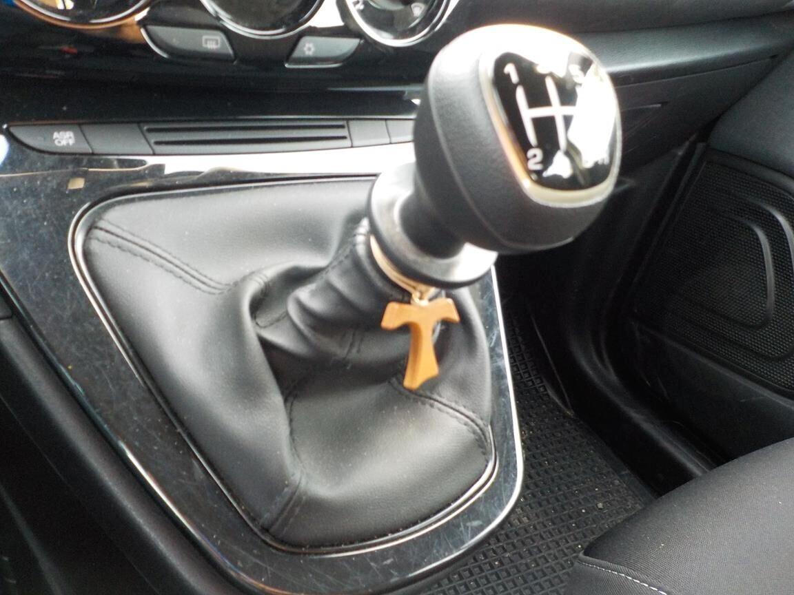 Lancia Ypsilon 1.0 FireFly 5 porte S&S Hybrid Ecochic Gold