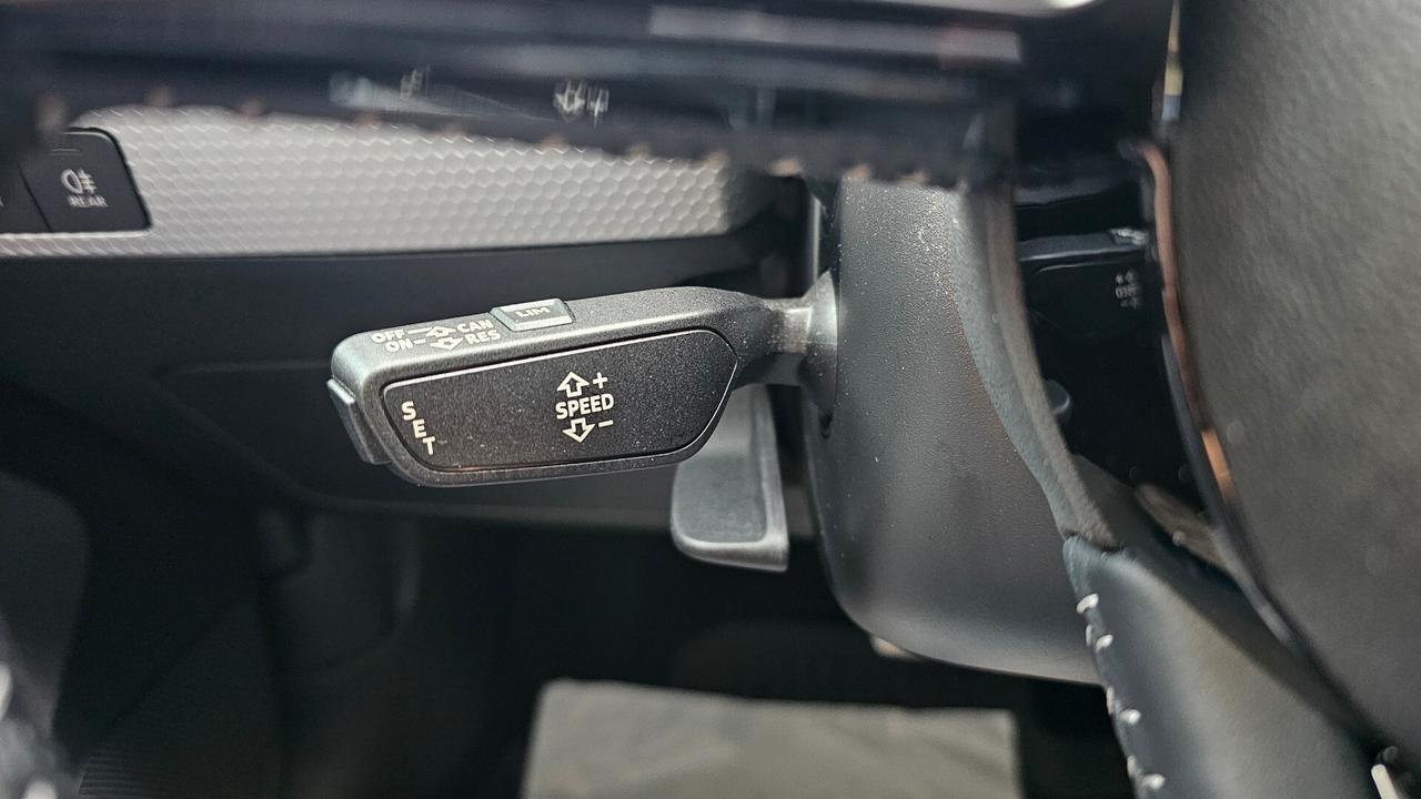 A1 SPB 35 TFSI S tronic S-LINE INTERNO ESTERNO UNIPRO' LED TAGL UFF
