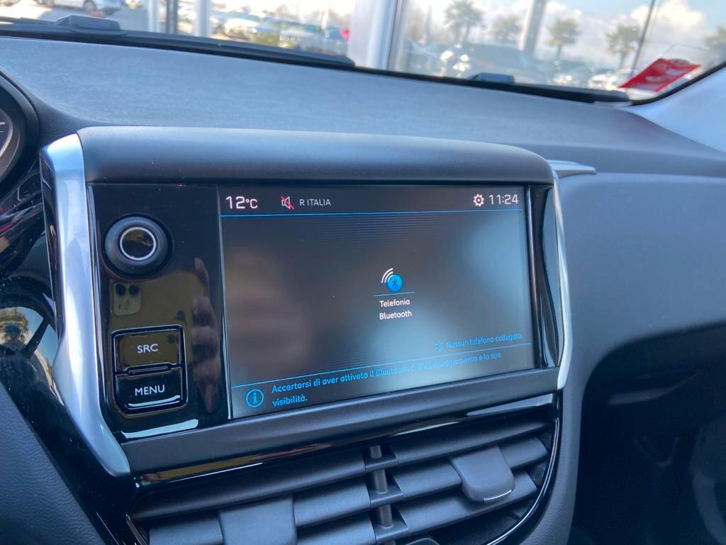 Peugeot 208 ACTIVE PureTech 82 5 p. NEOPATENTATI