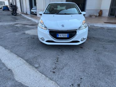 Peugeot 208 1.4 HDi 68 CV 5 porte Access