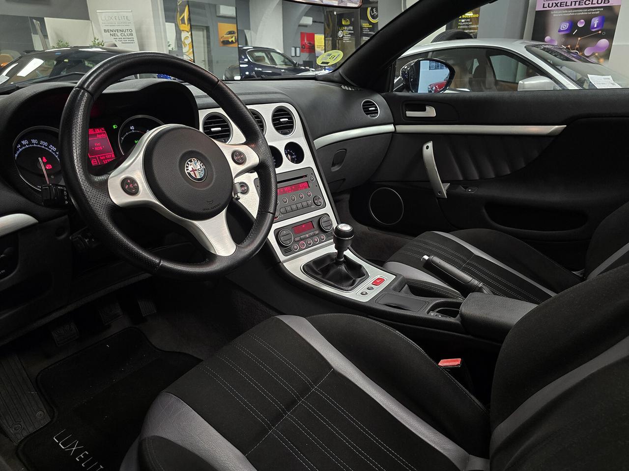 Alfa Romeo Spider 2.4 JTDm 200CV TENUTA DA VERO AMATORE!! GARANZIA 12 MESI!!