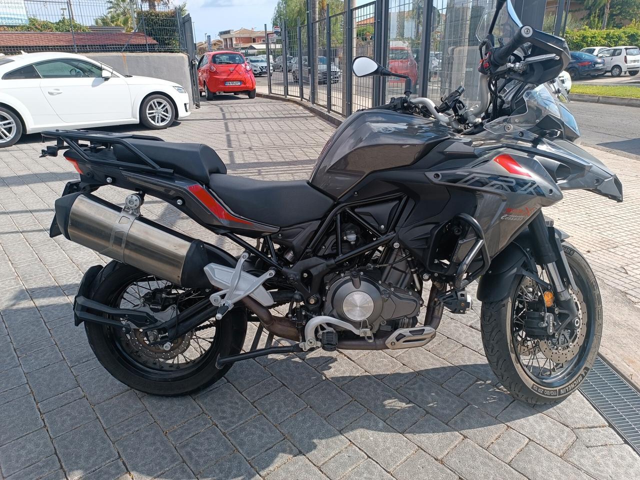Benelli TRK 502