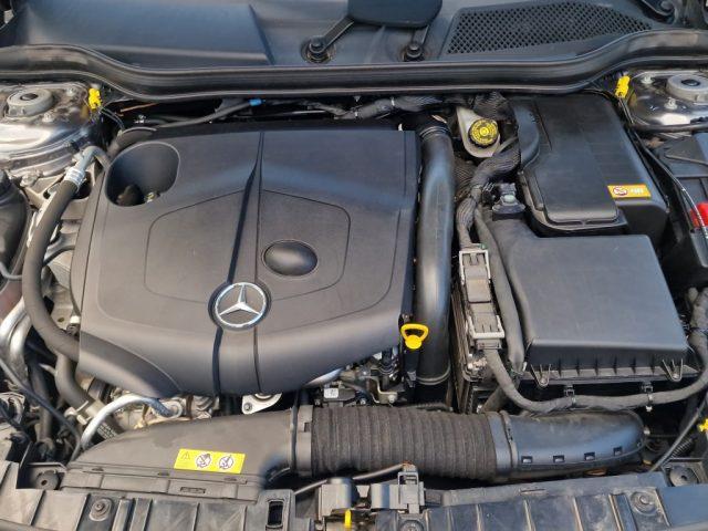 MERCEDES-BENZ GLA 220 d Automatic Sport