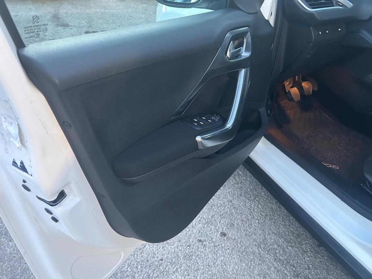 Peugeot 2008 1.6 e-HDi 115 CV Stop&Start 120000km