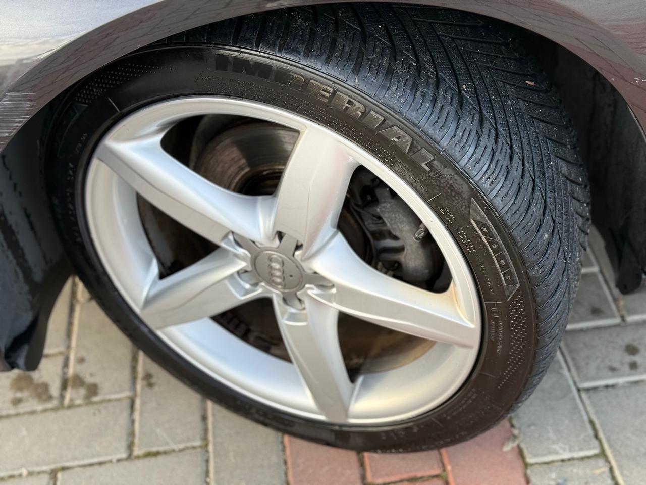 Audi A4 Avant 2.0 TDI 177CV quattro S-LINE Plus