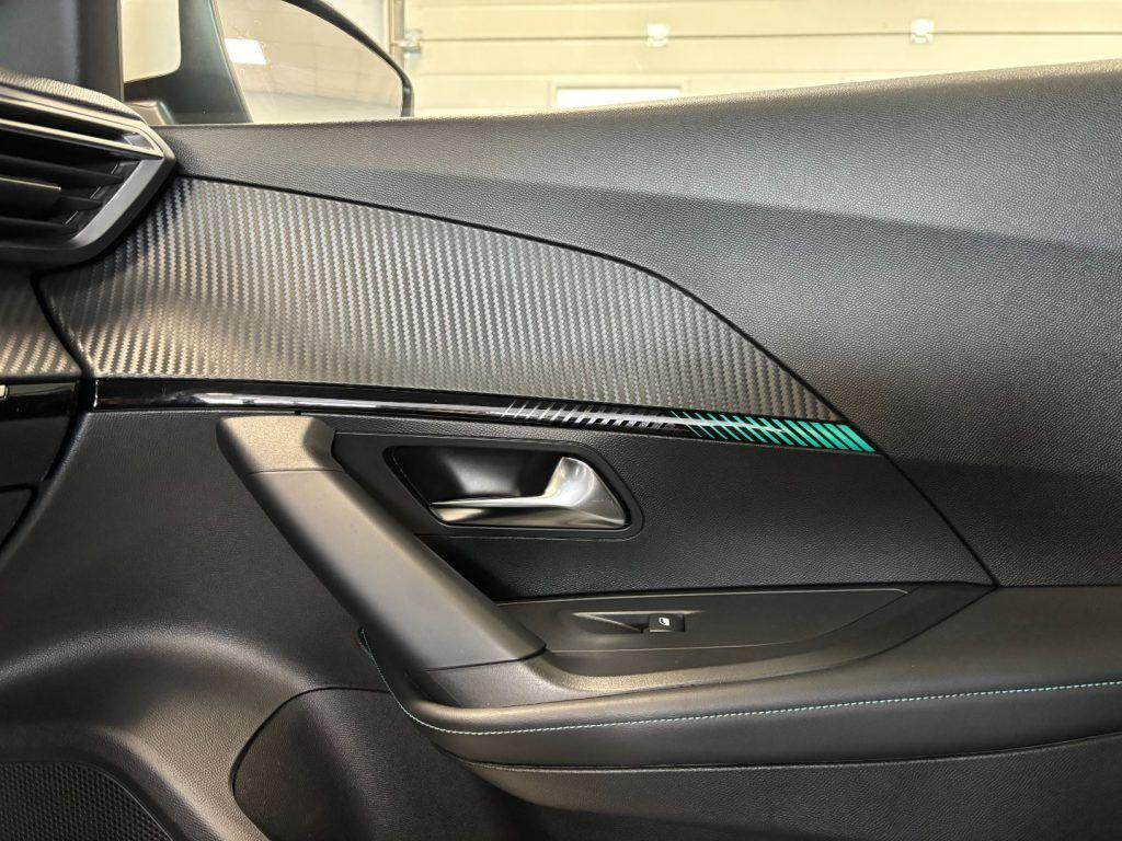 Peugeot 2008 1.5 BlueHDi Allure Navi Pack