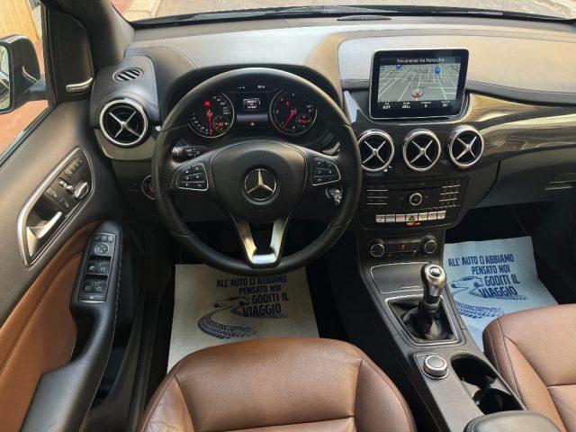 MERCEDES-BENZ B 200 d 136Cv Sport