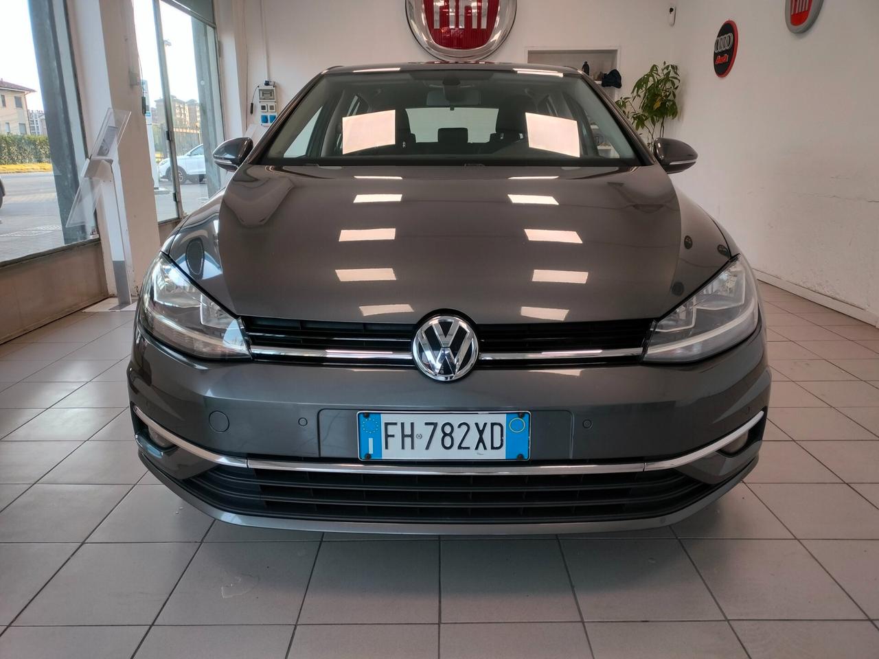 Volkswagen Golf 1.0 TSI 110 CV 5p. Business BlueMotion Technology