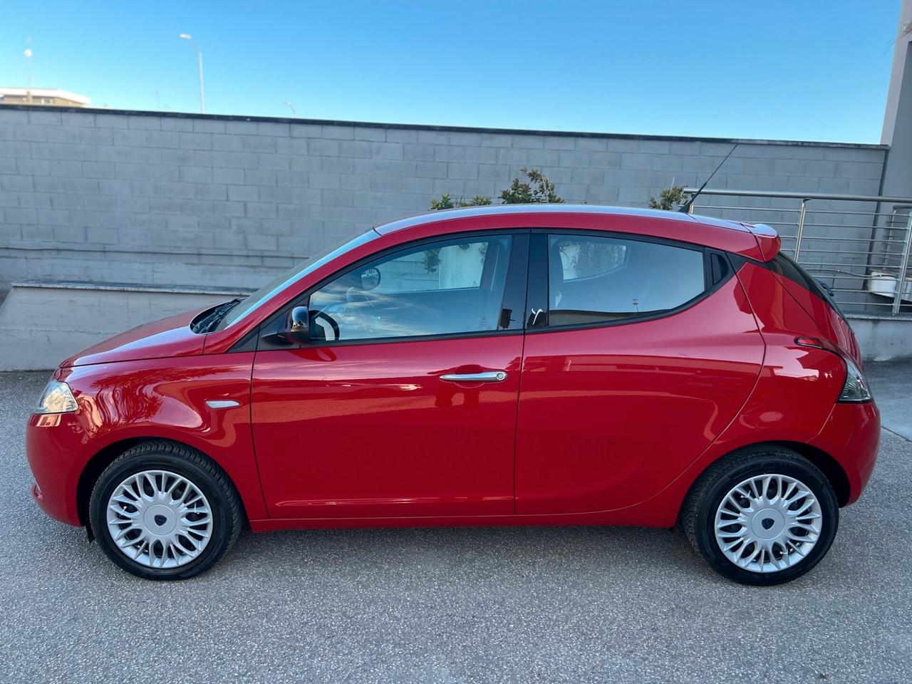 Lancia Ypsilon 1.3 mjt 95cv GOLD TELPDC/CLIMA PERFETTA!!