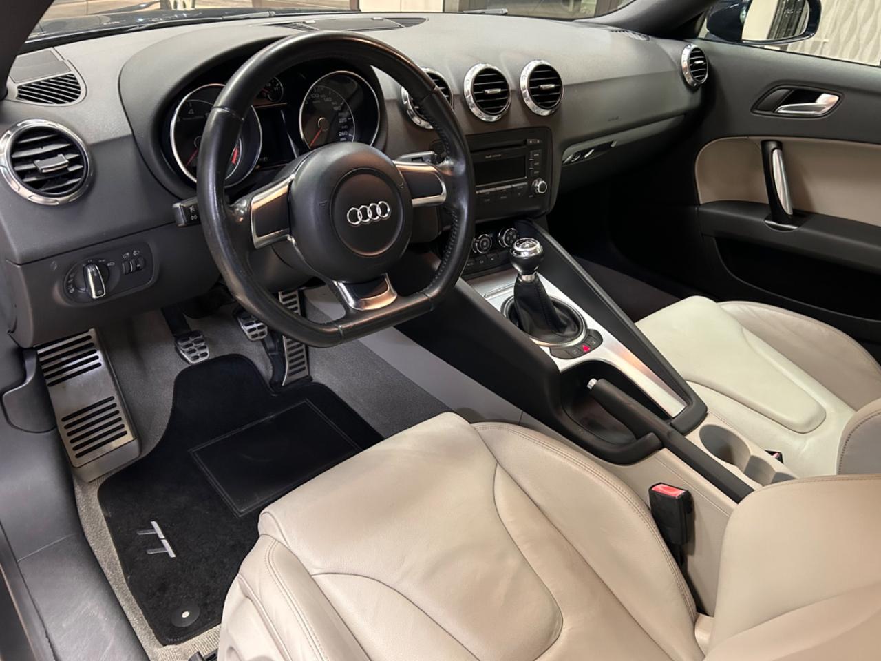 Audi TT - 2008 2.0 TFSI 200cv 121.000KM