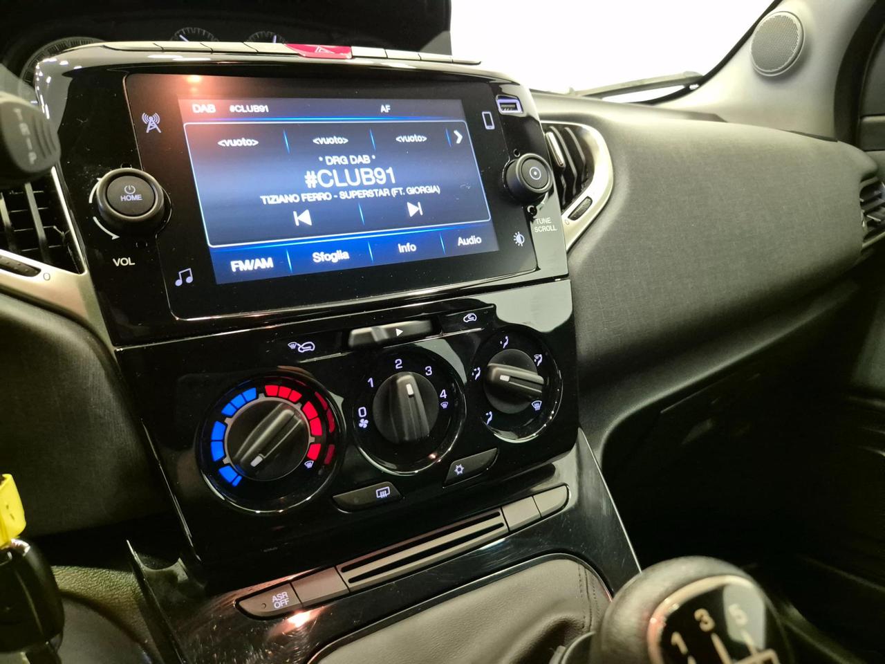 Lancia Ypsilon 1.0 hybrid Silver !! PREZZO REALE !! - NEOPATENTATI - Sens. Park. - Clima