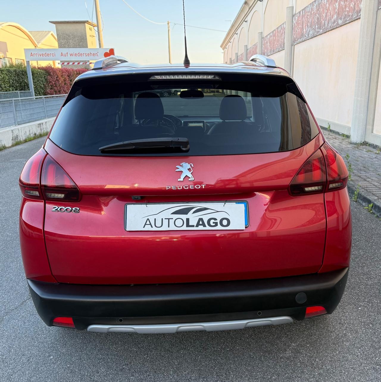 Peugeot 2008 BlueHDi 100 Allure