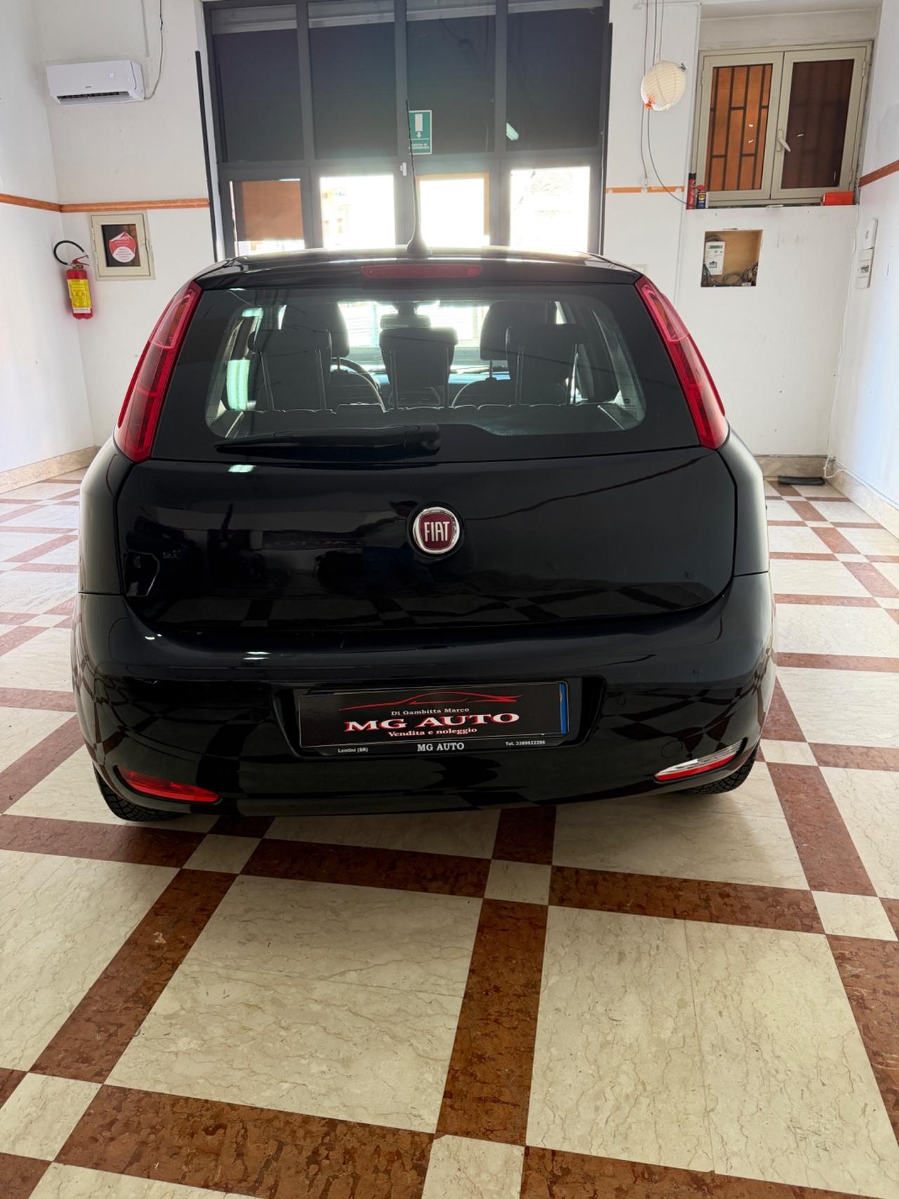 Fiat Punto 1.3 MJT II S&S 95 CV 5 porte Street