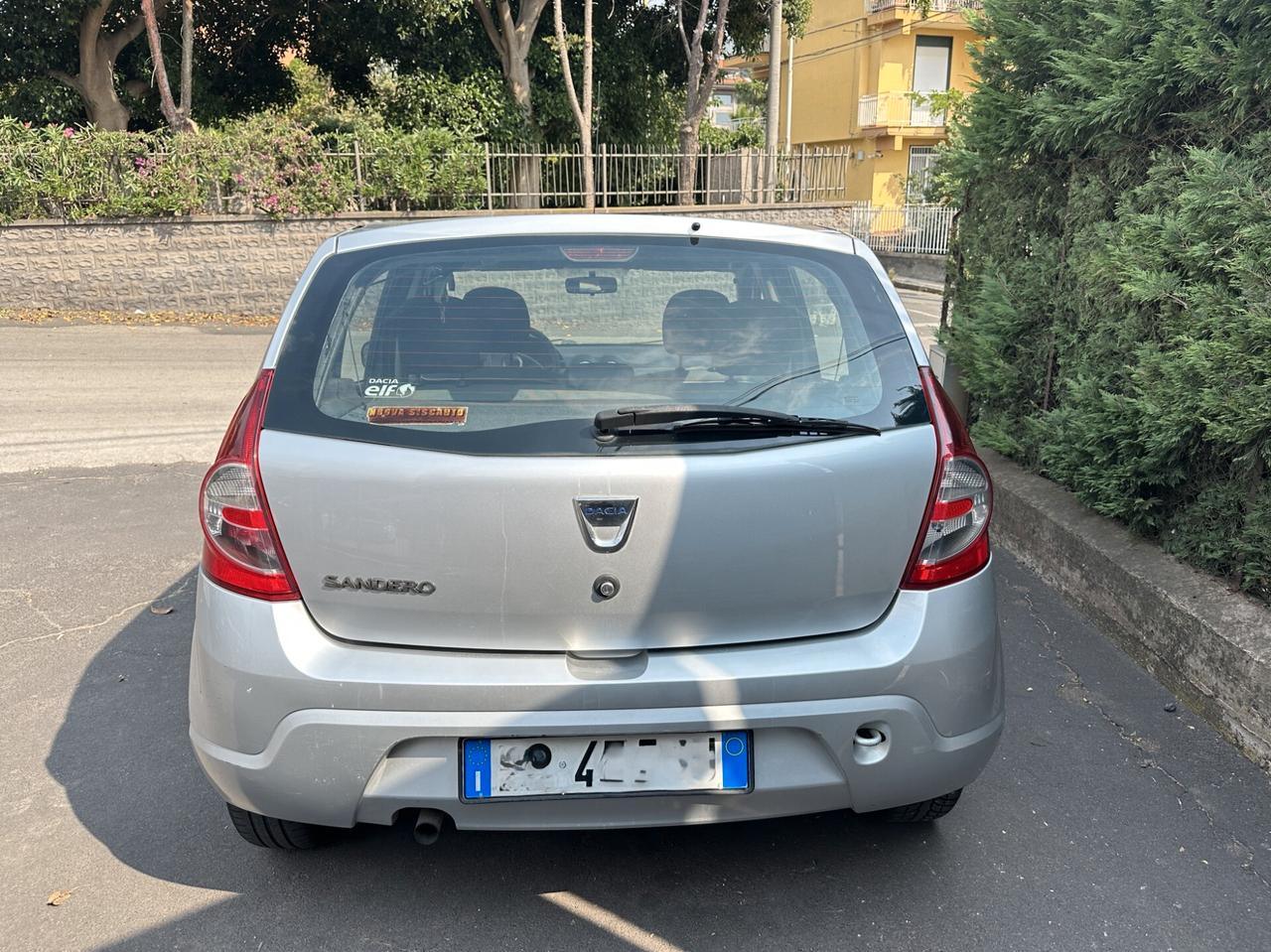 Dacia Sandero 1.2 16V GPL 75CV