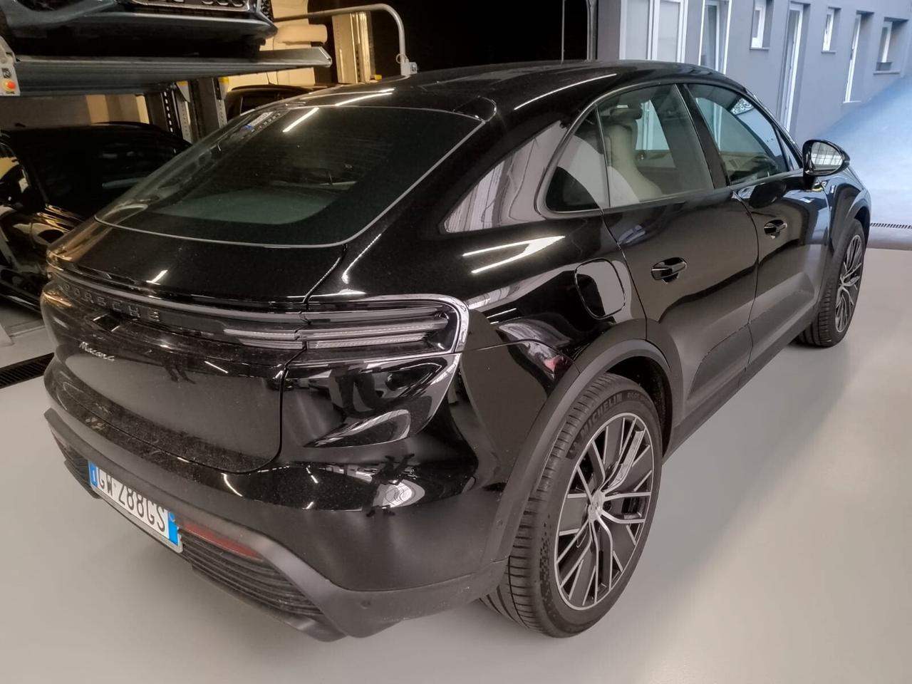 Porsche Macan 4 possibilità noleggio no scoring