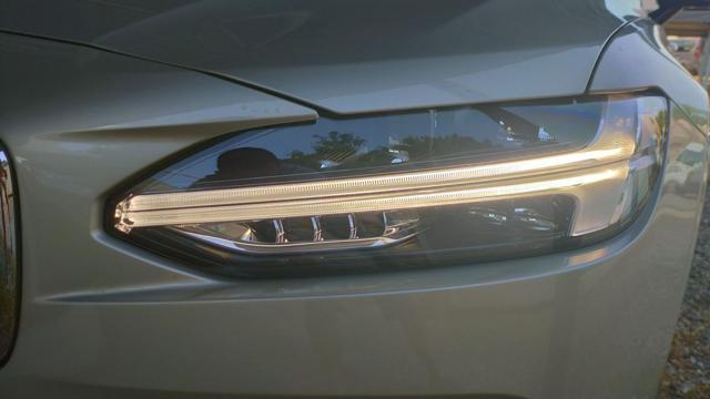 VOLVO S90 D3 Momentum 16.000KM UN PROPRIETARIO