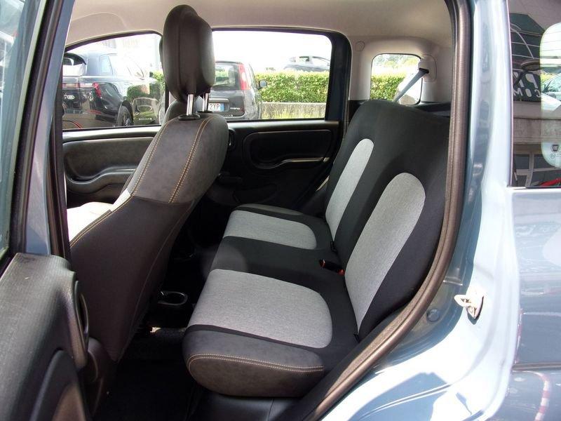 FIAT Panda 1.0 FireFly S&S Hybrid City Cross