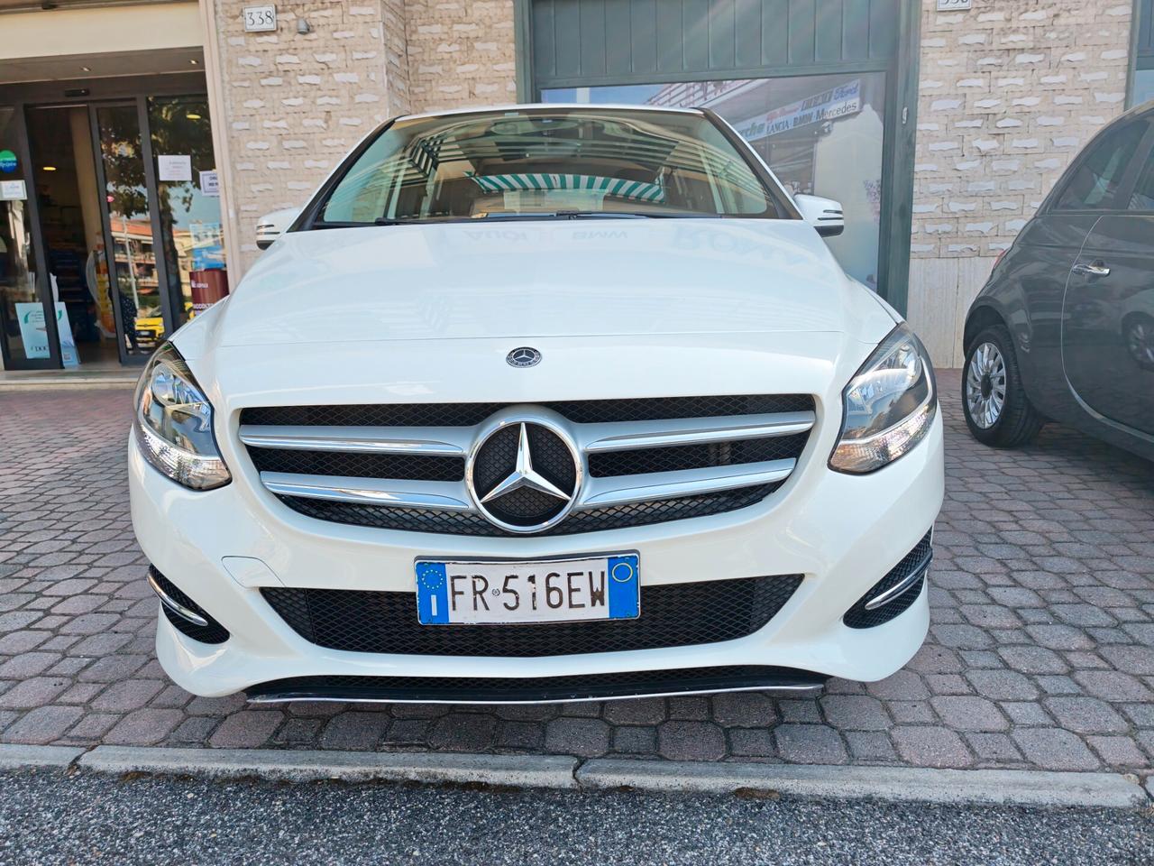 Mercedes-benz A 180 d Premium