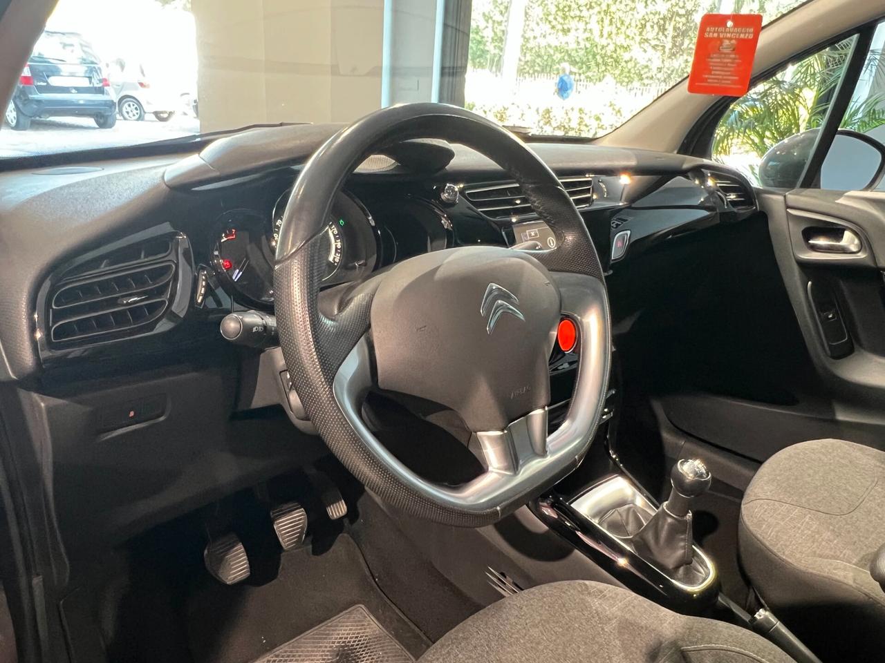 Citroen C3 PureTech 82 Exclusive NAVI TETTO