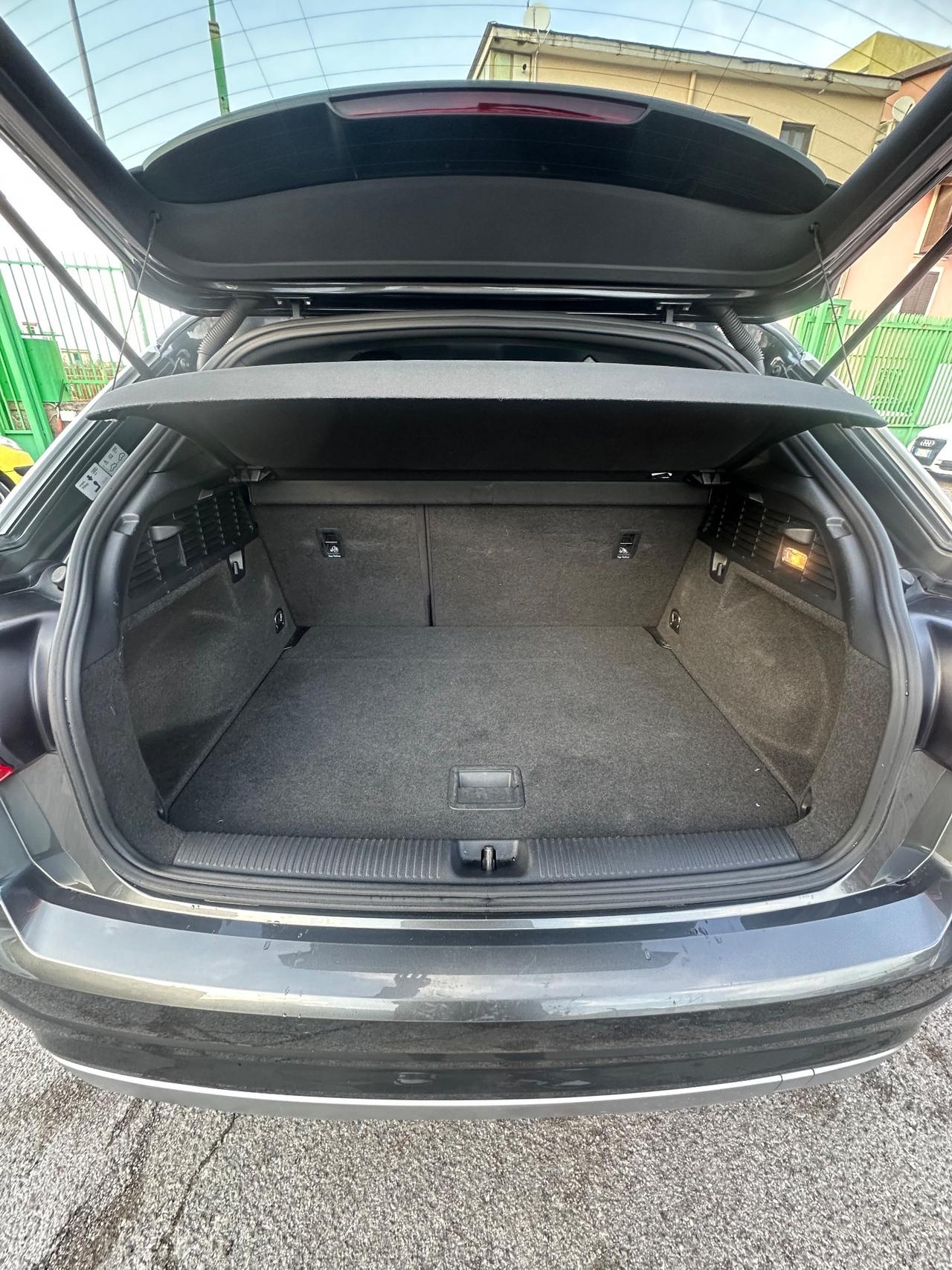 Audi Q2 35 TDI quattro S tronic line Edition