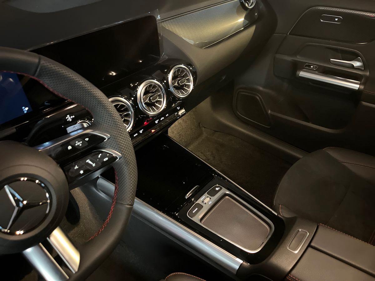 Mercedes-Benz GLA 180 d Automatic