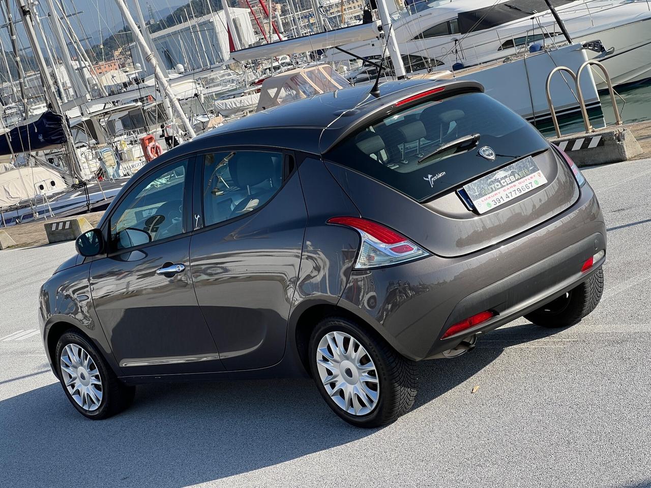 Lancia Ypsilon 1.2 69 CV**NEOPATENTATI**GARANIA 12 MESI