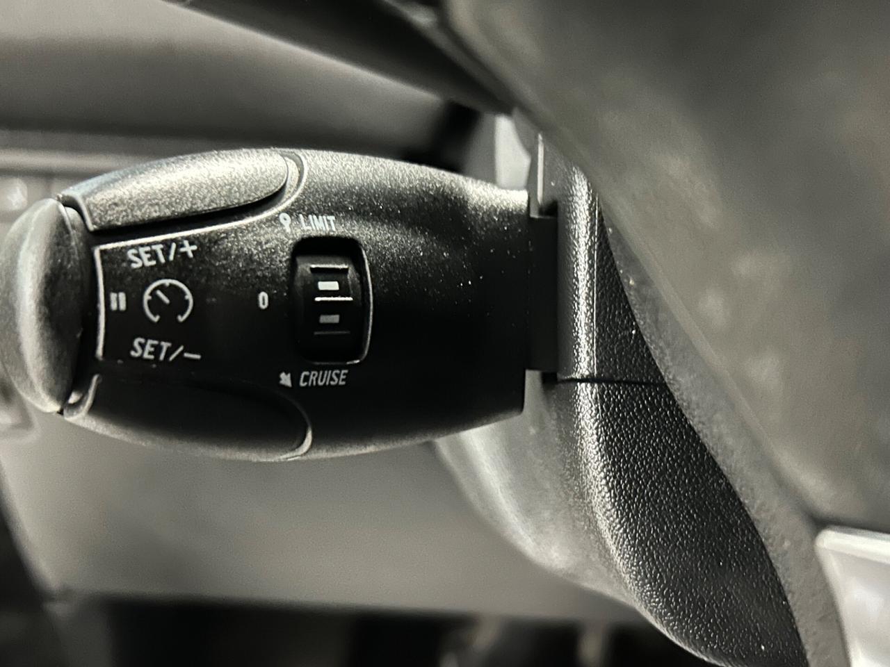 Peugeot 208 1.4 hdi 50kw 2014