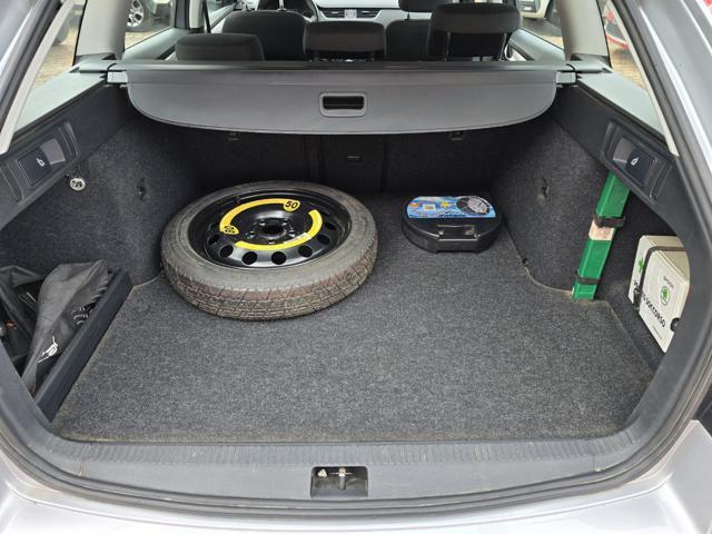 SKODA Octavia 1.5 DSG Wagon Ambition G-Tec