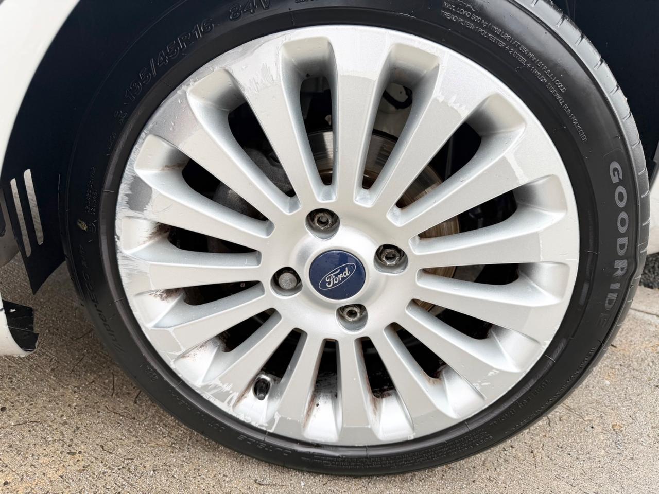 Ford Fiesta 1.2 82 CV 5 porte Titanium