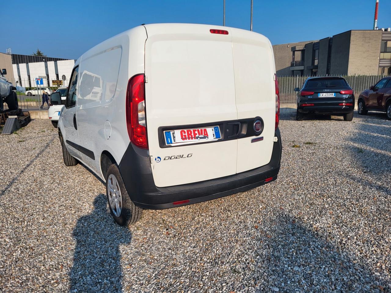 Fiat Doblo furgone con gancio