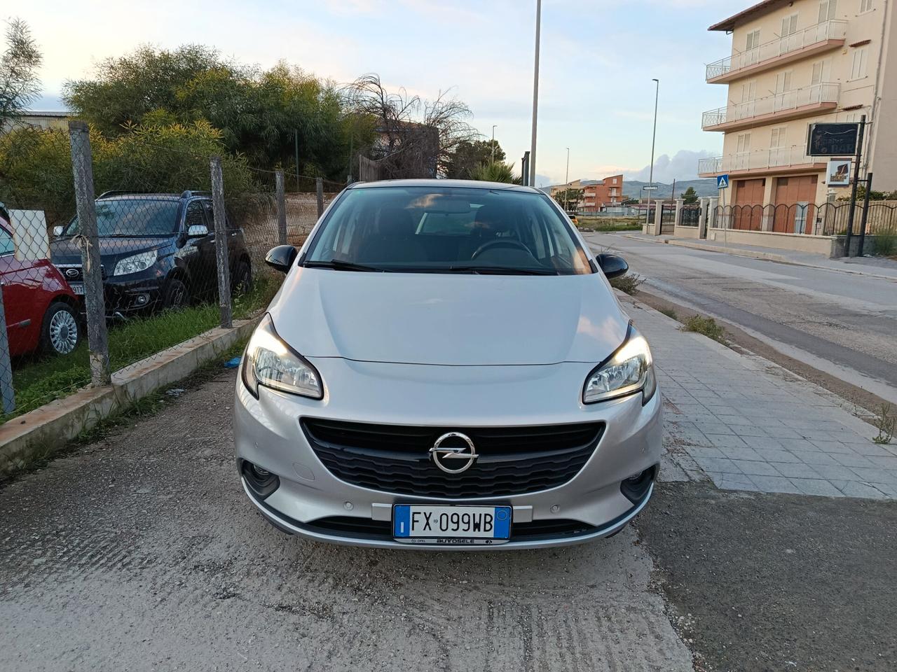 Opel Corsa 1.4 90CV GPL Tech 5 porte Advance