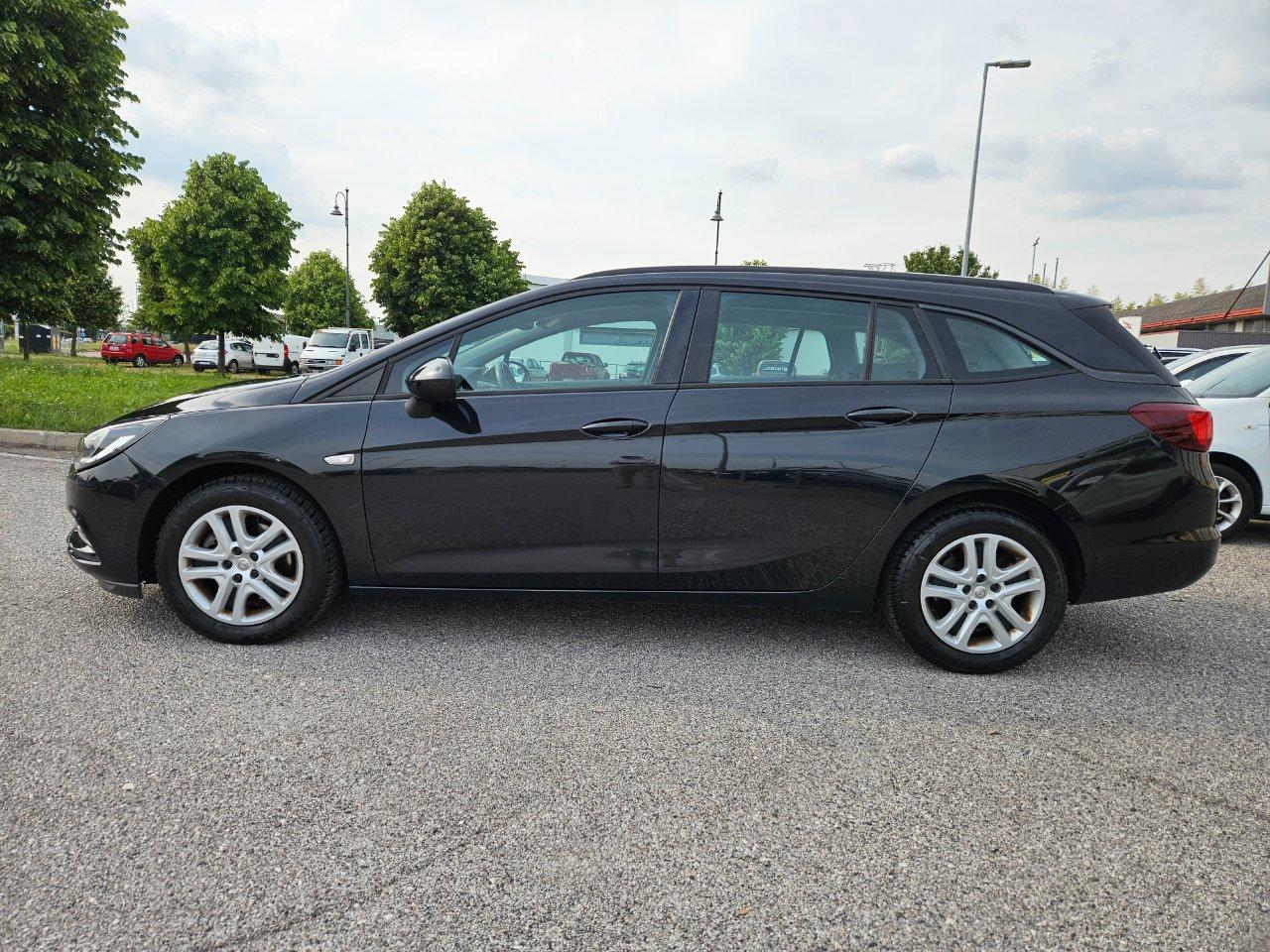 Opel Astra Sports Tourer 1.6 cdti Business Premium s&s 110cv