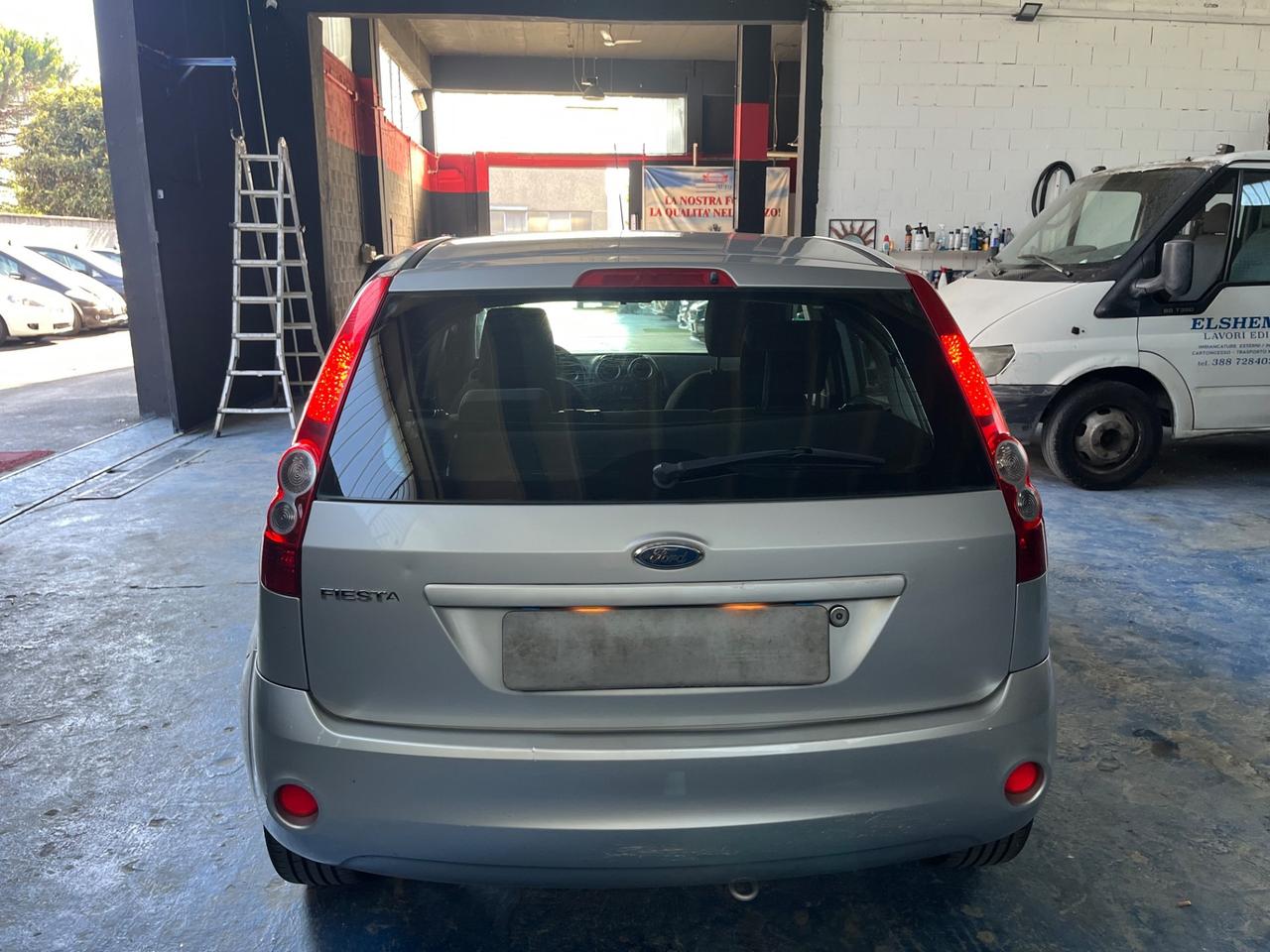 Ford Fiesta 1.4 16V 5p. Ghia