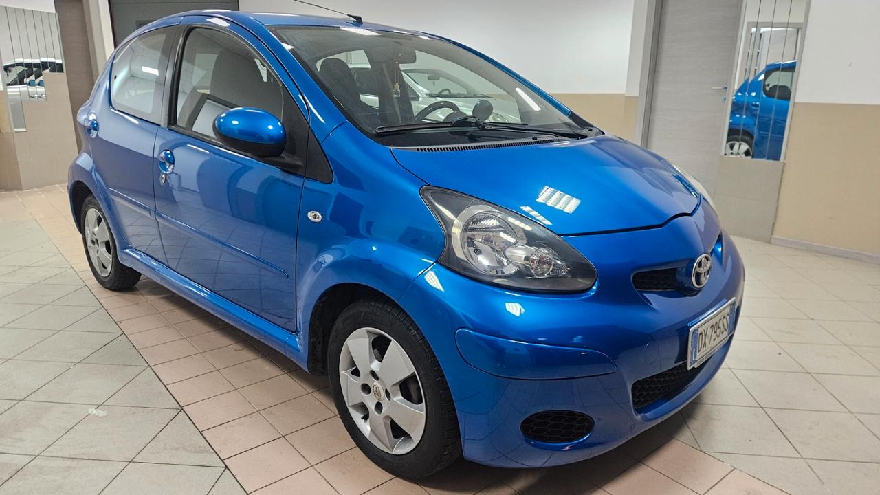 Toyota Aygo 1.0 12V VVT-i 5 porte Now