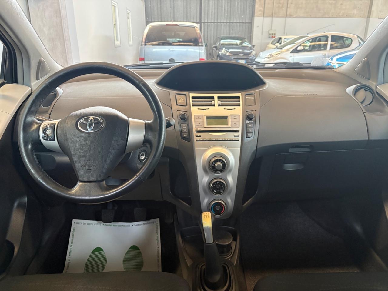 Toyota Yaris 1.0 5 porte Sol