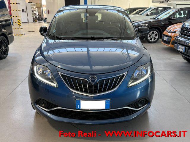 LANCIA Ypsilon Hybrid 1.0 FireFly 70 cv - PROMO