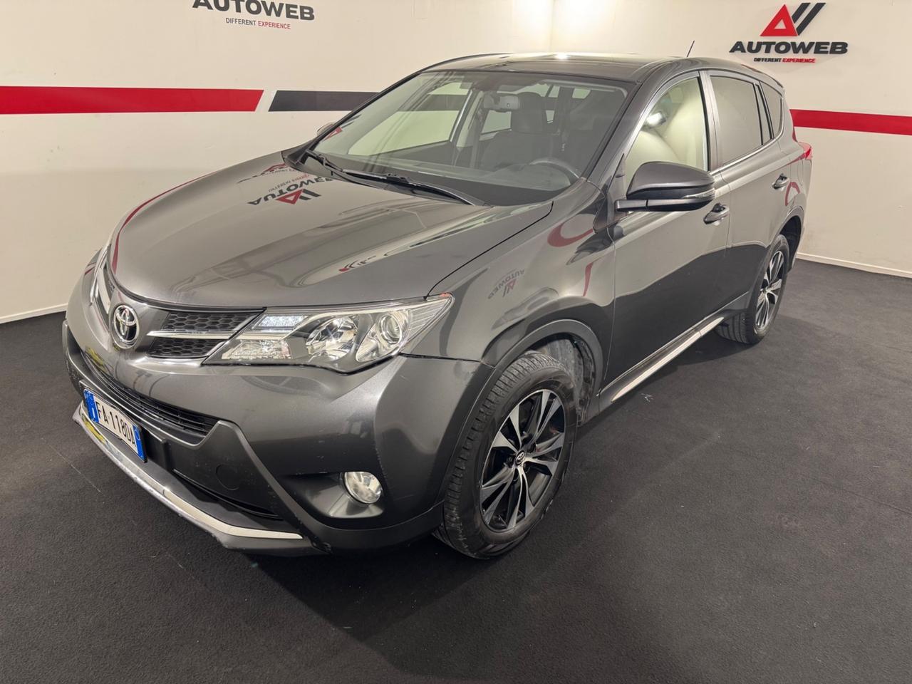 Toyota RAV 4 2.0 D-4D 4WD Lounge White Ed.