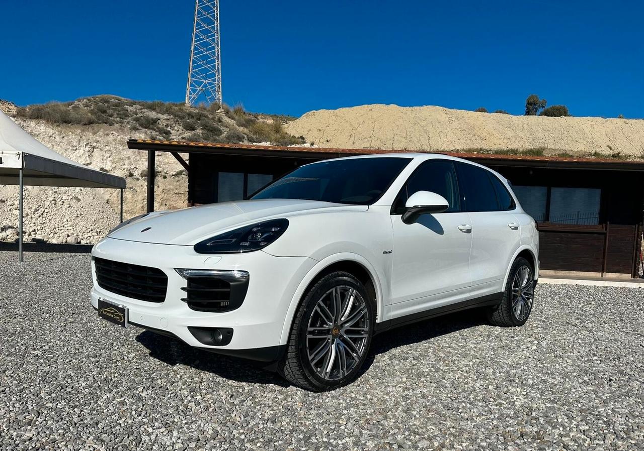 Porsche Cayenne 3.0 Diesel Platinum Edition