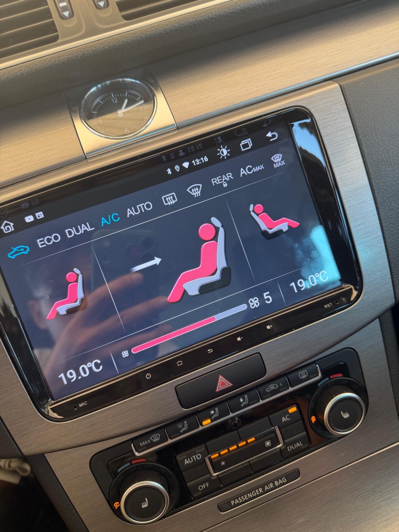Volkswagen PASSAT 1.6 DIESEL 2011 - CARPLAY