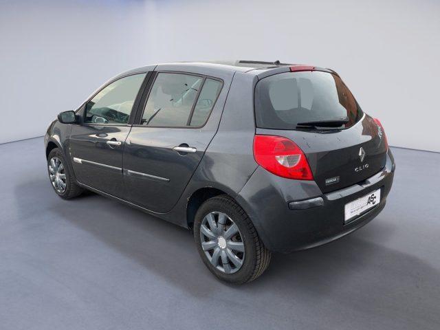 RENAULT Clio 1.2 BENZ 75 5 porte Dynamique OK NEOPATENTATI