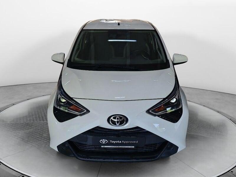 Toyota Aygo Connect 1.0 VVT-i 72 CV 5 porte x-play