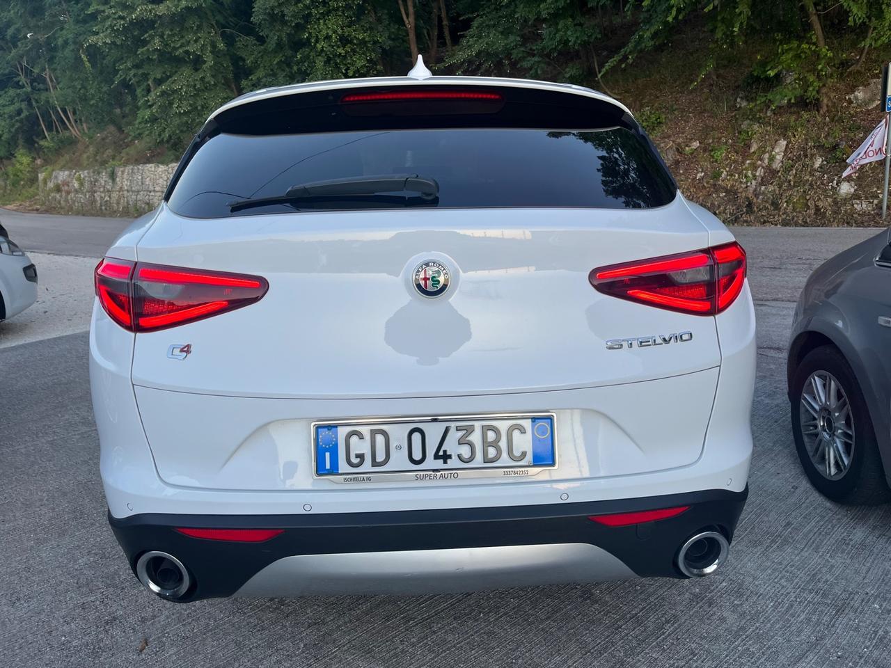 Alfa Romeo Stelvio 2.2 Turbodiesel 190 CV AT8 Q4 Business