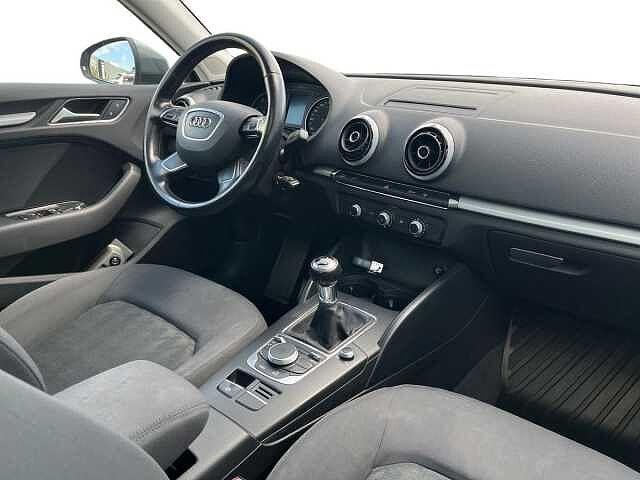 Audi A3 SPB 1.6 TDI clean diesel S tronic Attraction