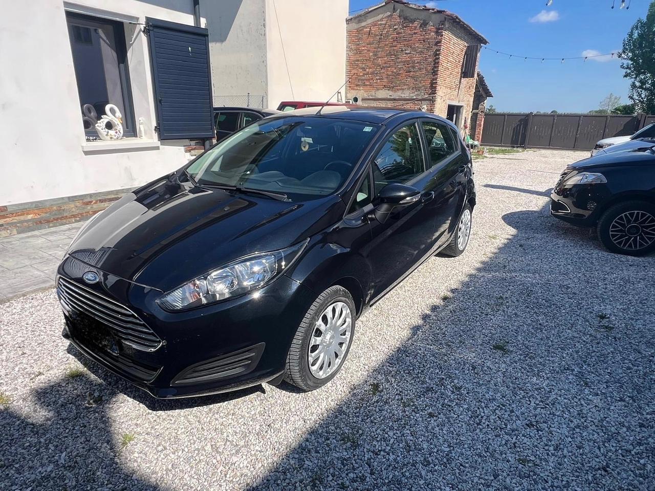Ford Fiesta 1.5 TDCi 75CV 5 porte Titanium
