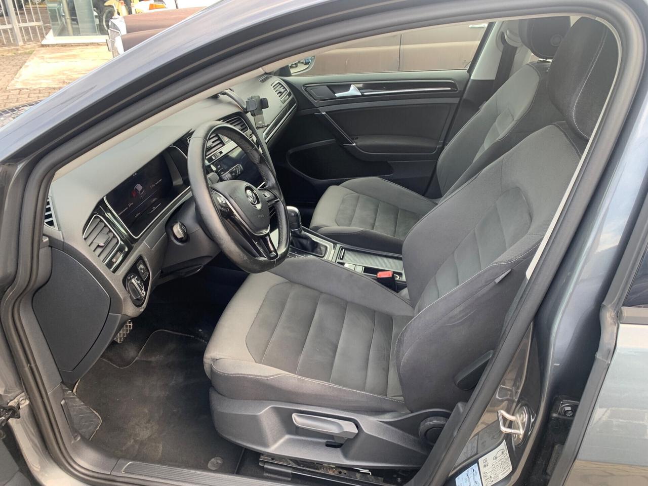 Volkswagen Golf 2.0 TDI DSG 5p. Highline BlueMotion Technology