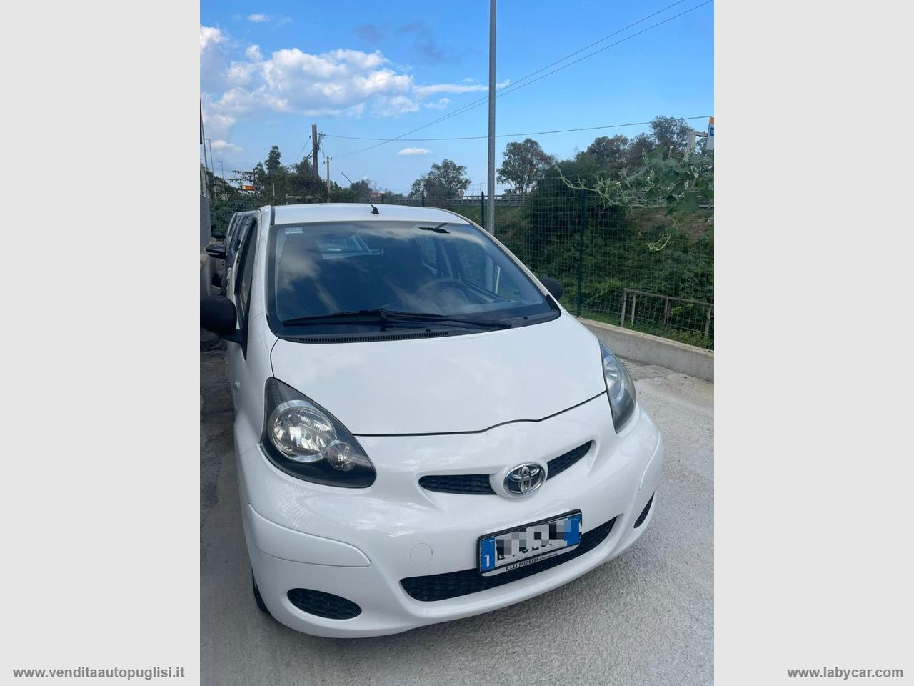 TOYOTA Aygo 1.0 12V VVT-i 5p. Deep Ocean Conn.