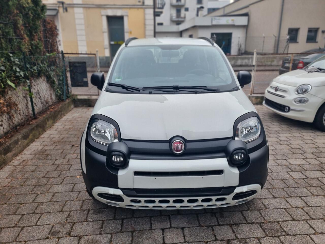 Fiat Panda cross Hybrid city anno 2021 km 46000