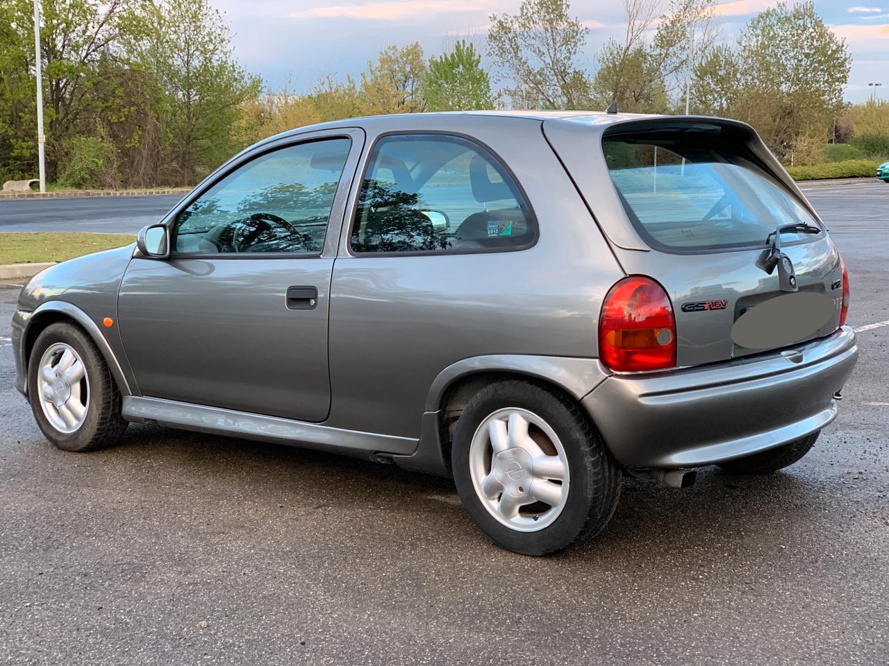 Opel Corsa 1.6 16V cat 3 porte GSi